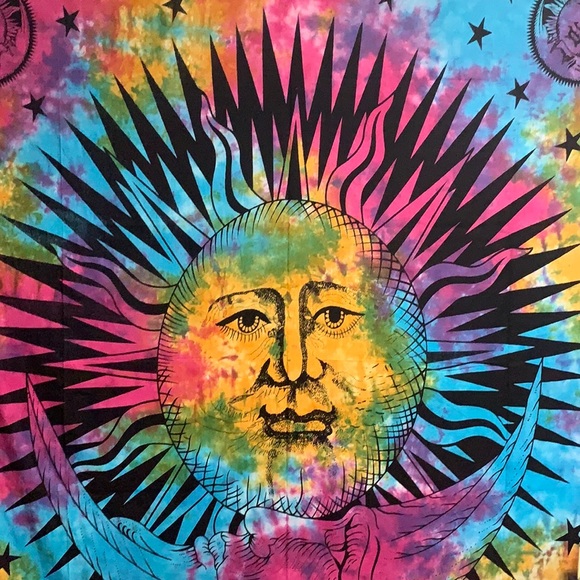 Sun tie dye tapestry - Picture 2 of 4